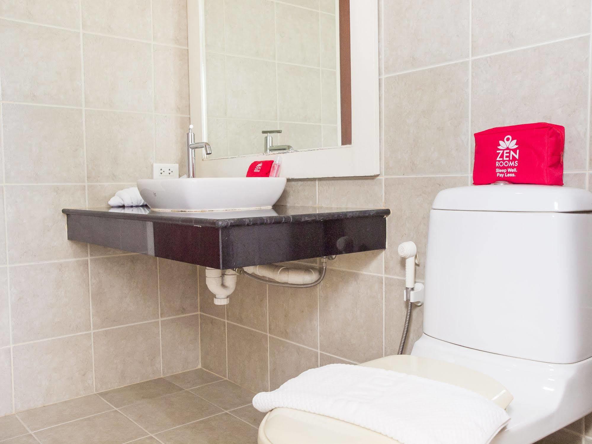 Zen Rooms Chaofa East Road Rawai Экстерьер фото