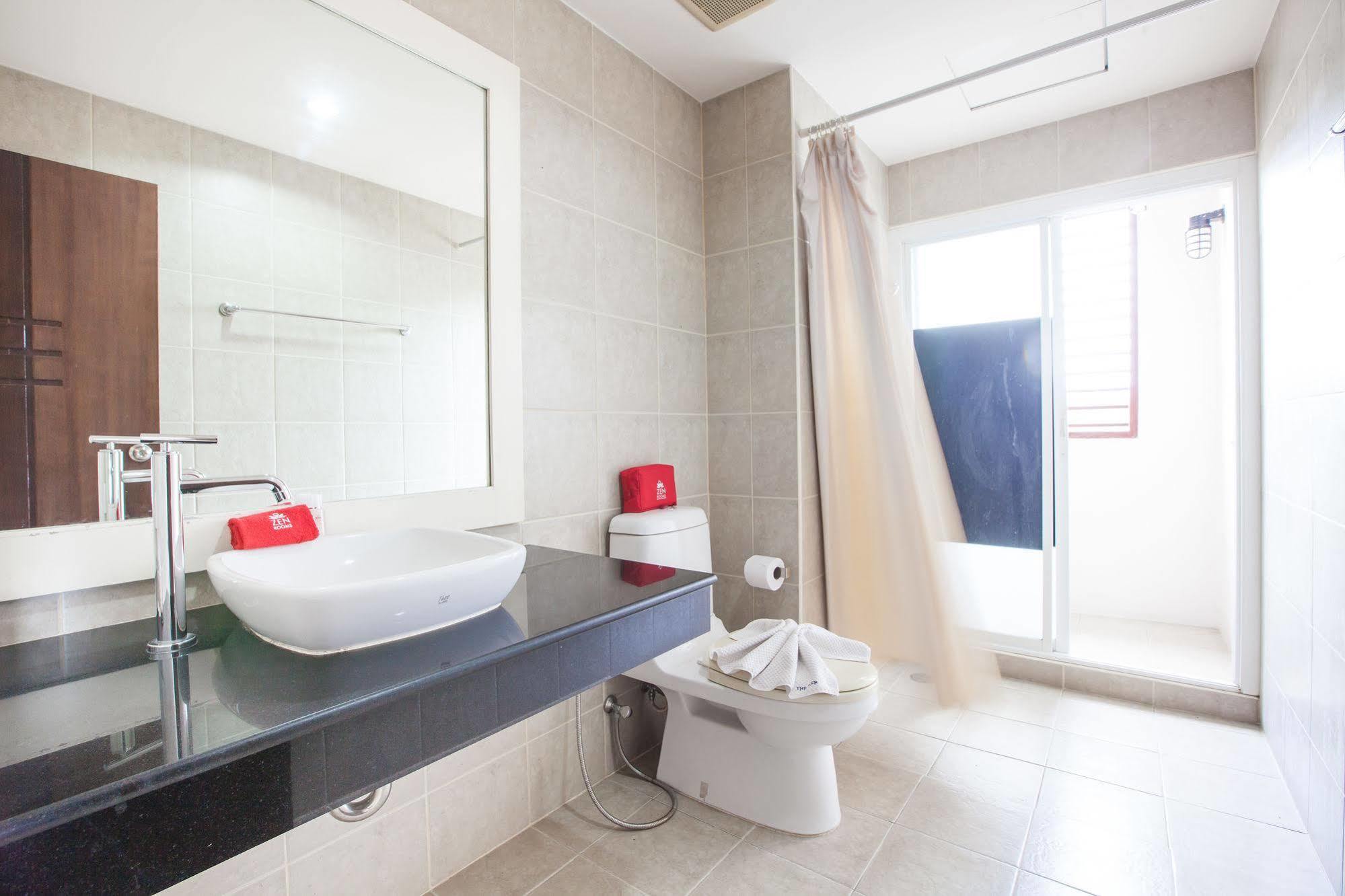 Zen Rooms Chaofa East Road Rawai Экстерьер фото